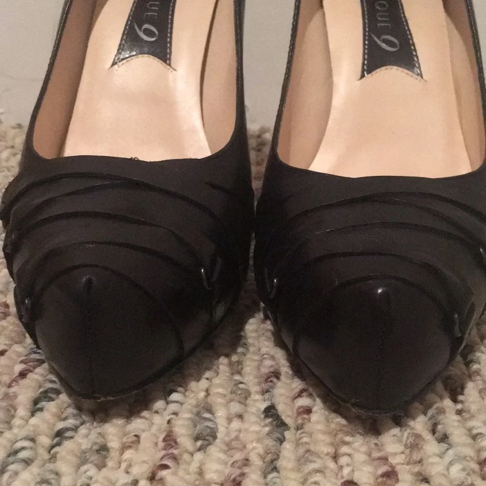 Black platform pump from Boutique 9